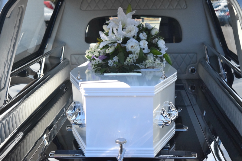 funeraire-CHATEAUNEUF VILLEVIEILLE-min_death-2421821